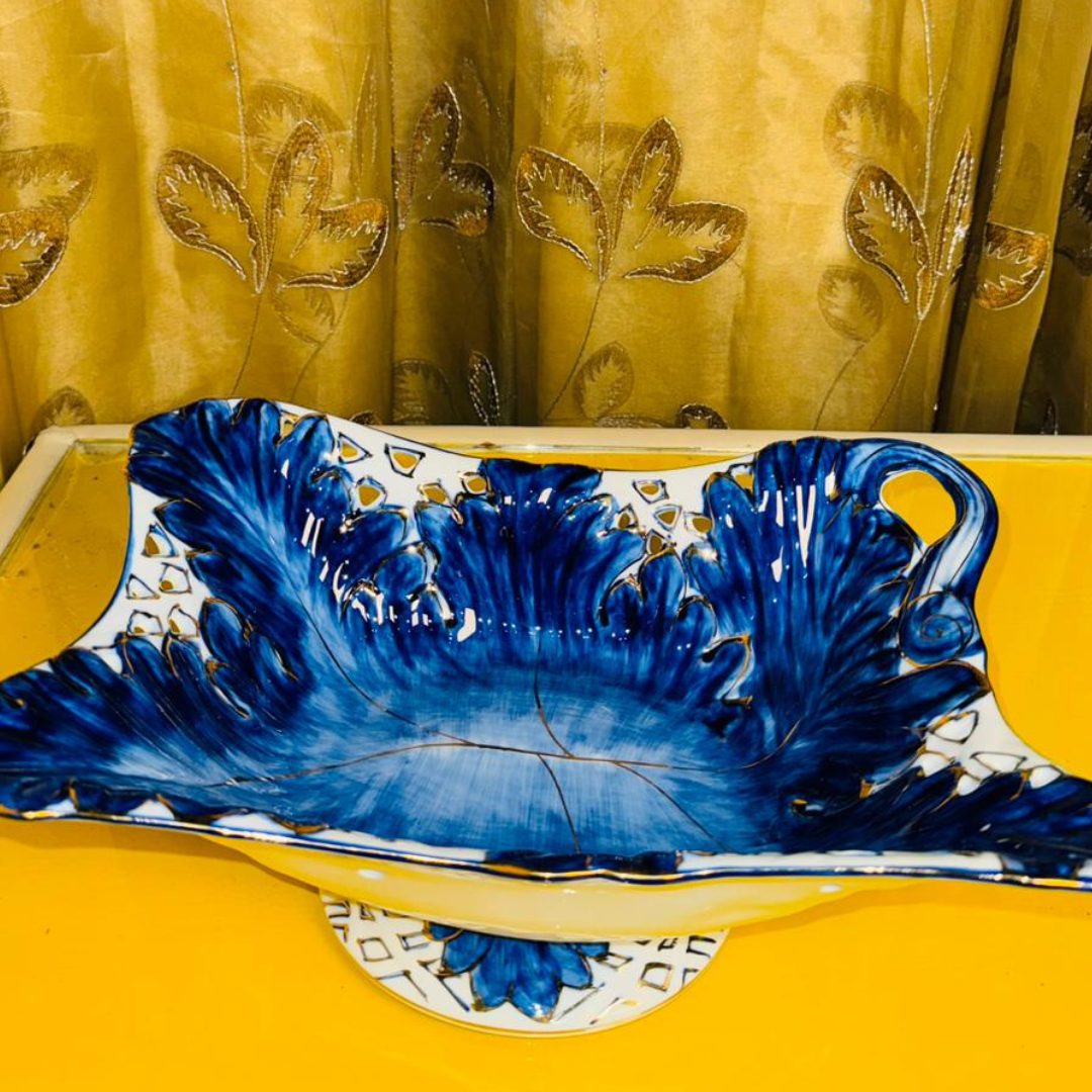 serving-platter-blue-white