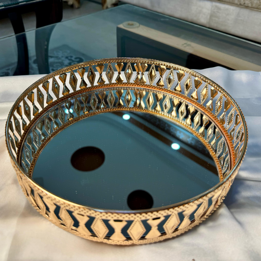 GEOMETRIC GOLD MIRROR TRAY