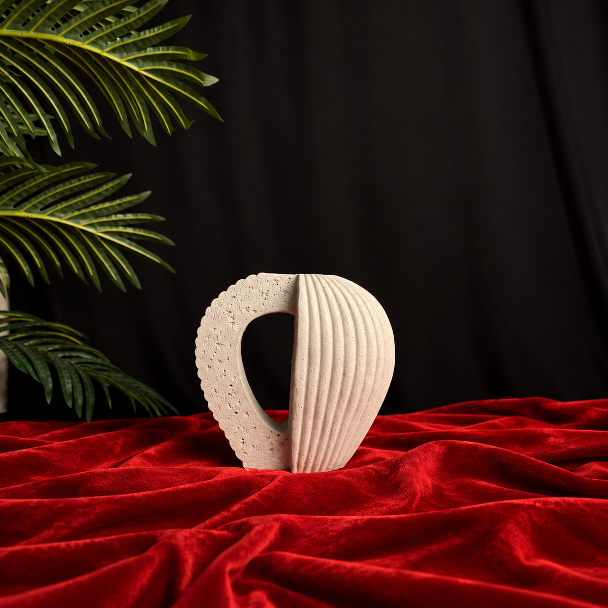 Sculptura Arc Vase