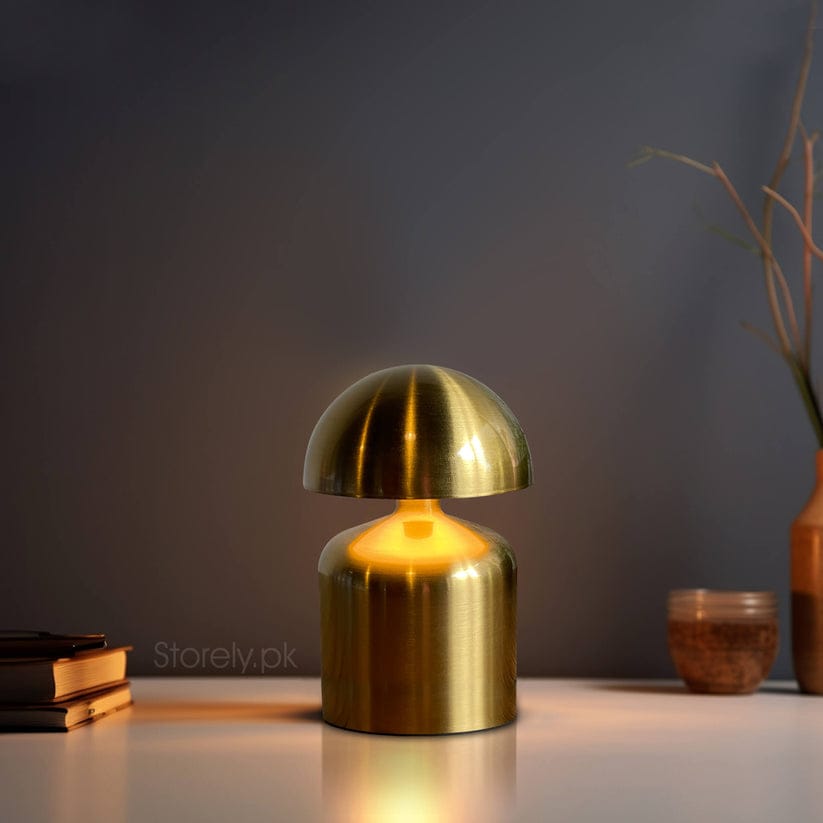 golden-dome-table-lamp