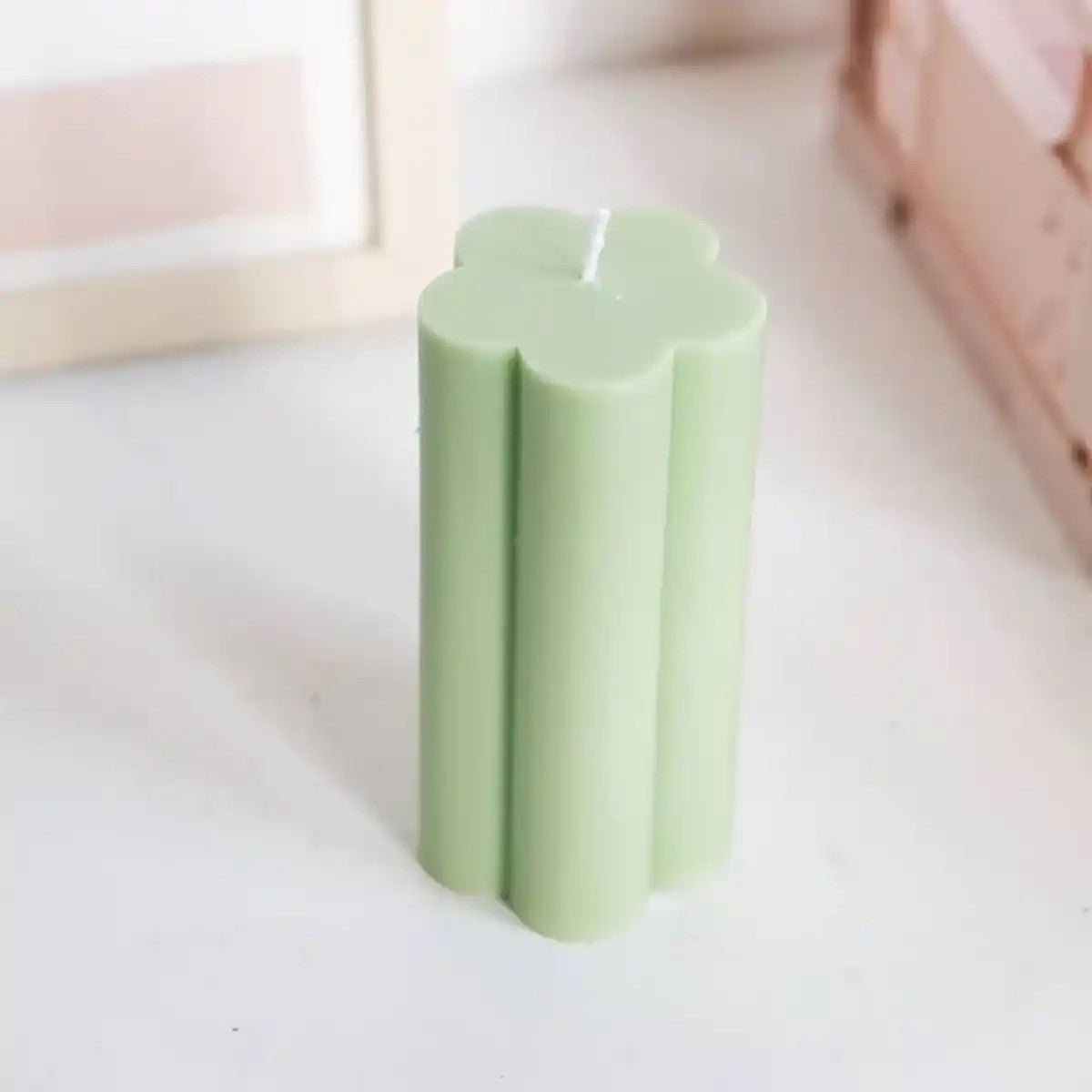 Flower Column Candle