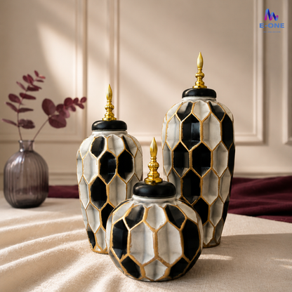 Royal Honeycomb Urn