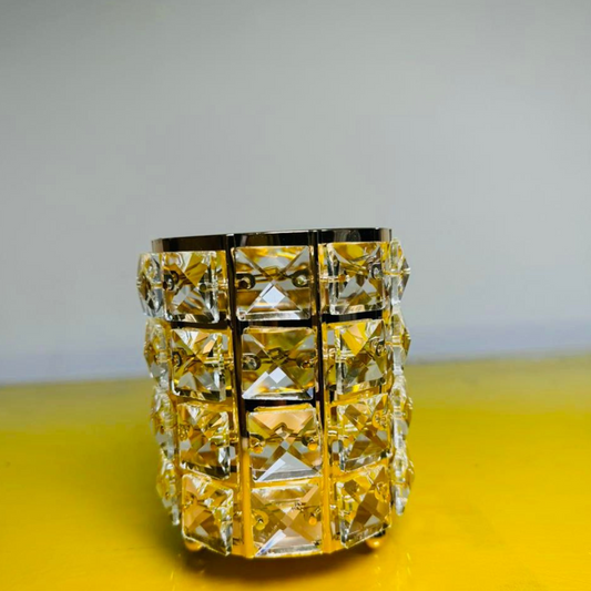 CRYSTAL ROUND CUP