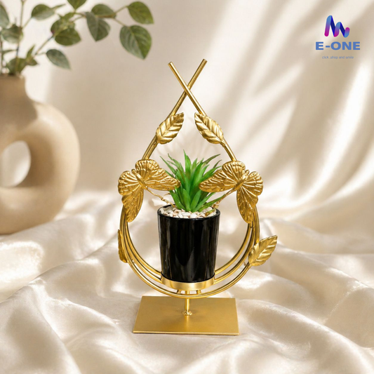 Golden V Pot